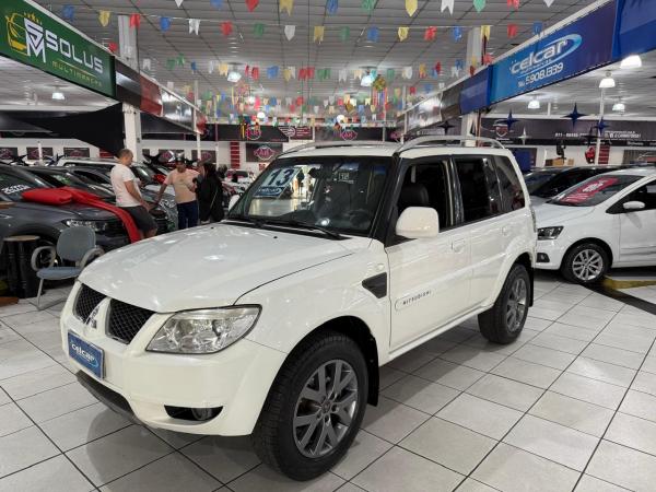 foto do veículo Mitsubishi Tr4 2.0 4X2 16V 140CV FLEX 4P AUTOMÁTICO 2.0