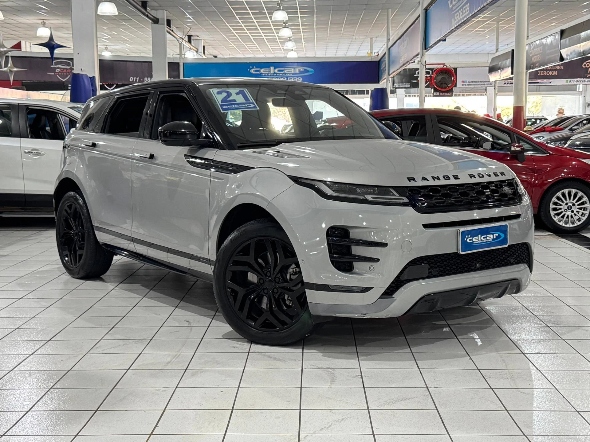 foto do veículo Land Rover Range rover evoque P250 R-DYNAMIC SE AWD 2.0