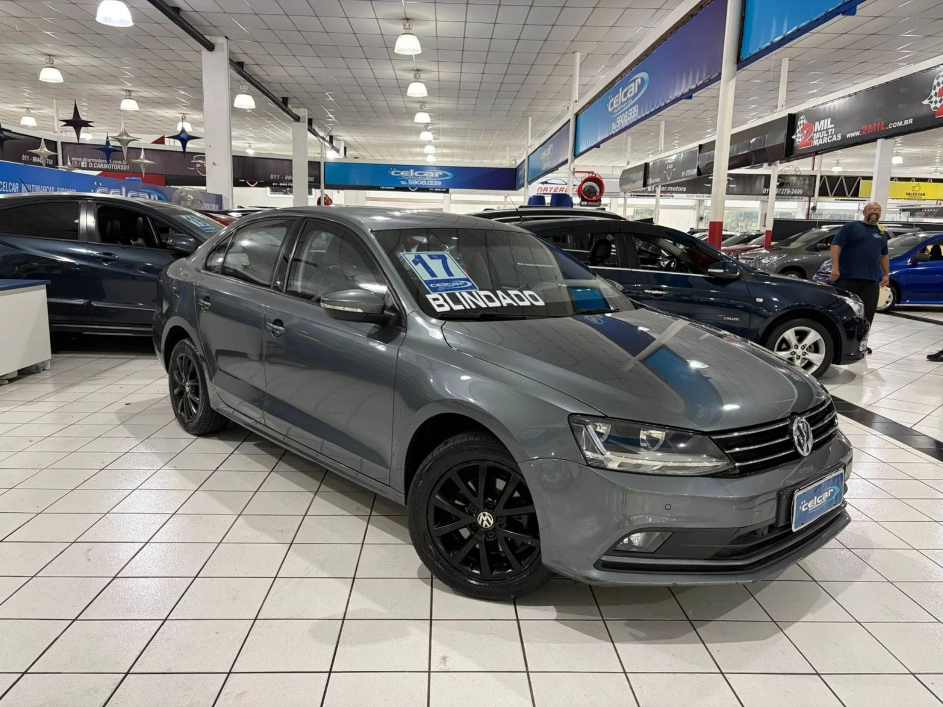 foto do veículo Volkswagen Jetta 16V TSI COMFORTLINE 1.4