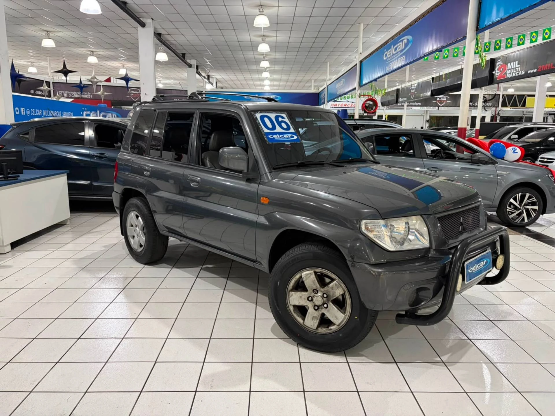 foto do veículo Mitsubishi Pajero TR4 4X4 16V 131CV 2.0