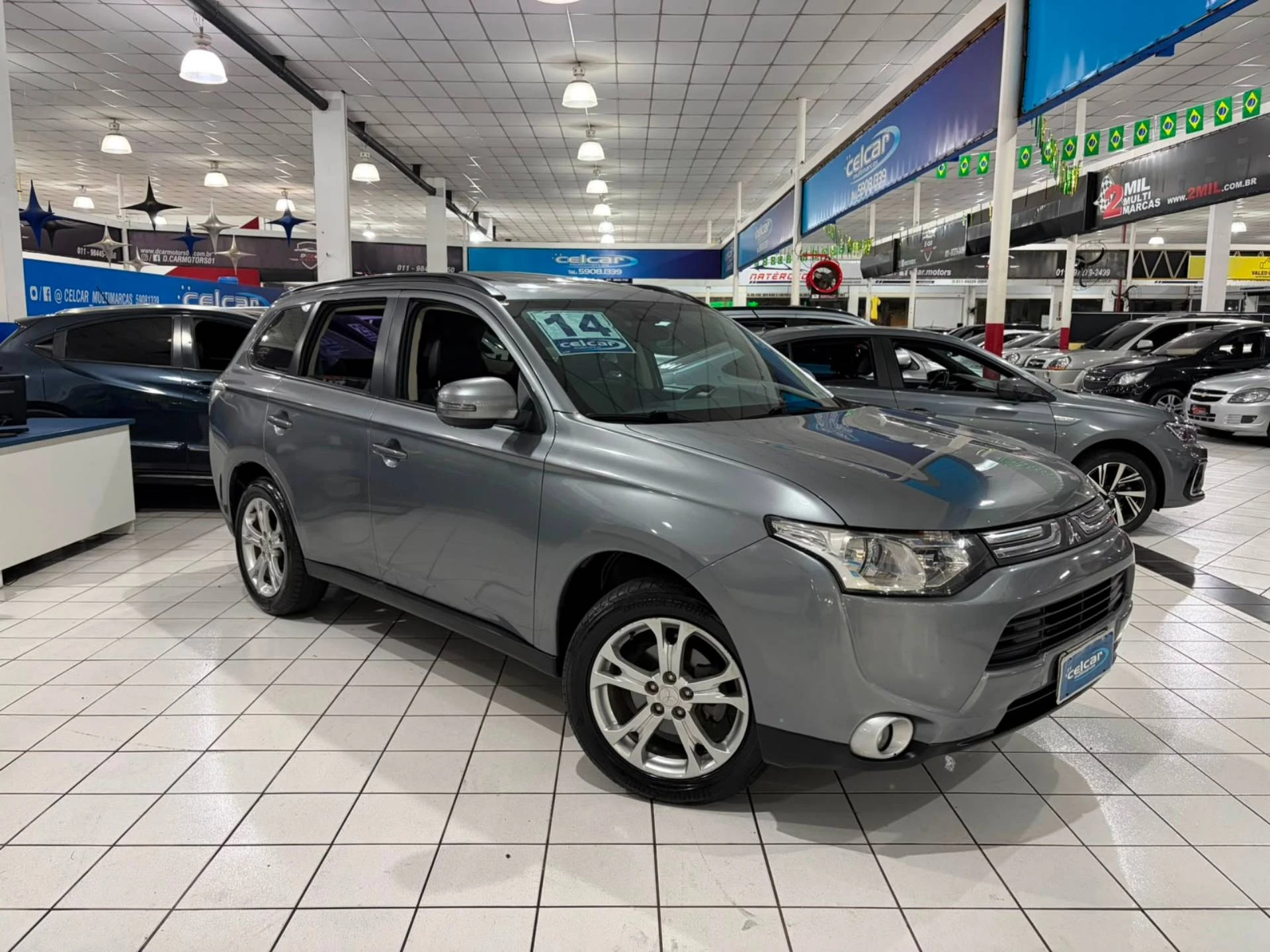 foto do veículo Mitsubishi Outlander PHEV 16V 2.0
