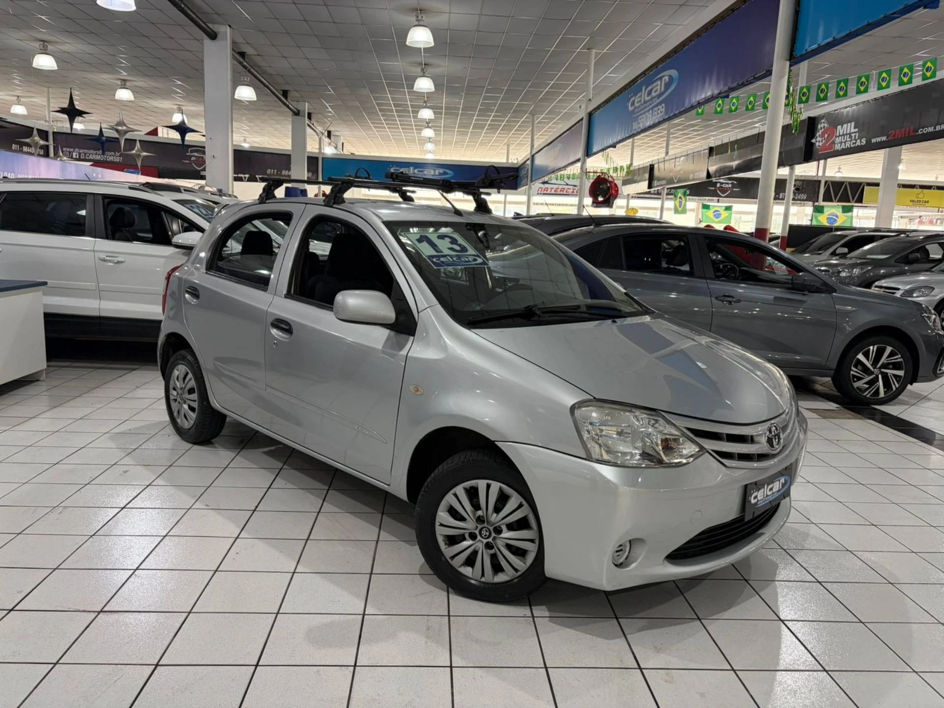 foto do veículo Toyota Etios X 16V 1.3