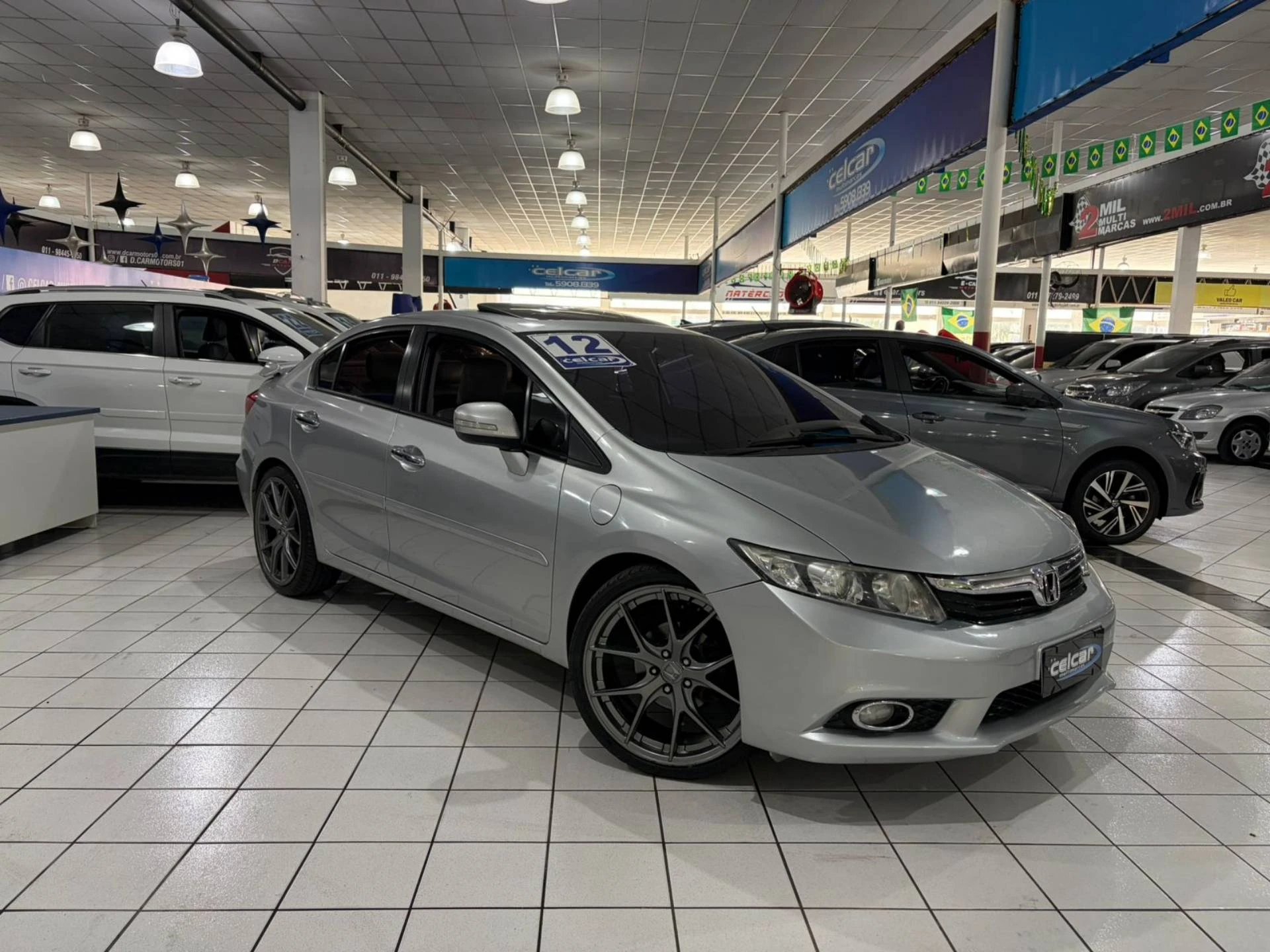 foto do veículo Honda Civic EXS 16V 1.8